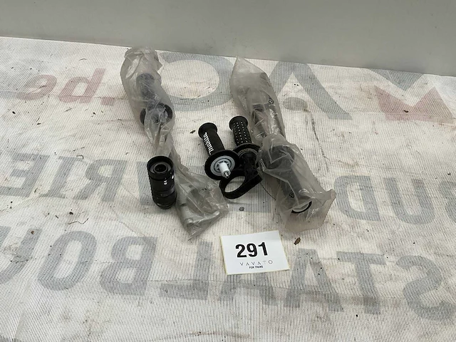 Makita handvaten - afbeelding 1 van  5