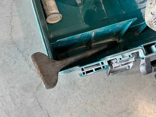 Makita hm1203c breekhamer - afbeelding 5 van  6