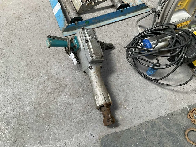 Makita hm1400 elektrische breekhamer - afbeelding 1 van  3