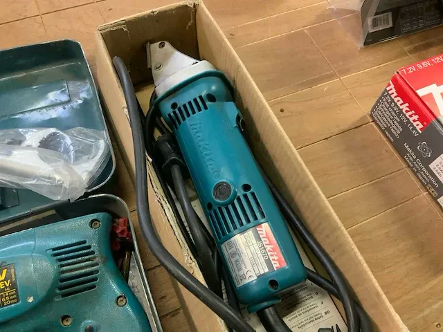 Makita hp 2010 boormachine - afbeelding 4 van  5