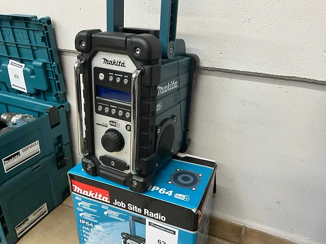 Makita ip64 dab werfradio - afbeelding 2 van  2