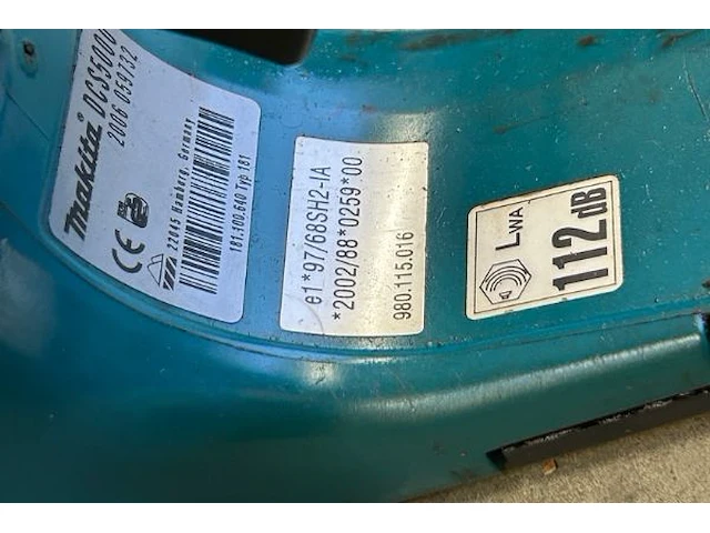 Makita kettingzaag - afbeelding 6 van  6