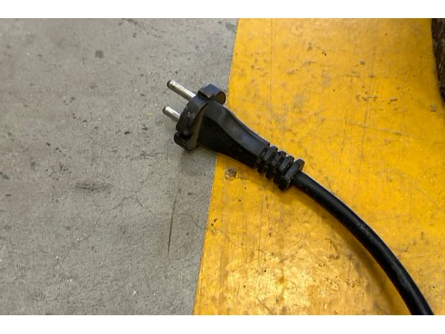 Makita kettingzaag - afbeelding 5 van  6