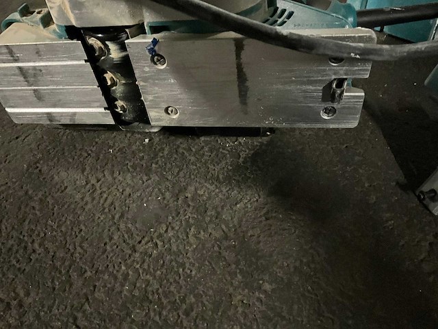 Makita kp0810 schaafmachine - afbeelding 4 van  7
