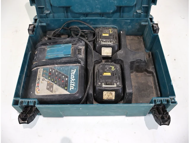 Makita lader en accu's - afbeelding 2 van  4