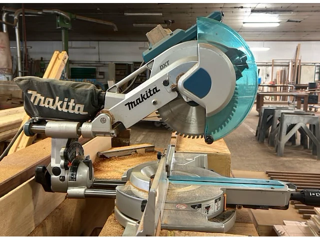 Makita ls0816 kap- en verstekzaag - afbeelding 2 van  9