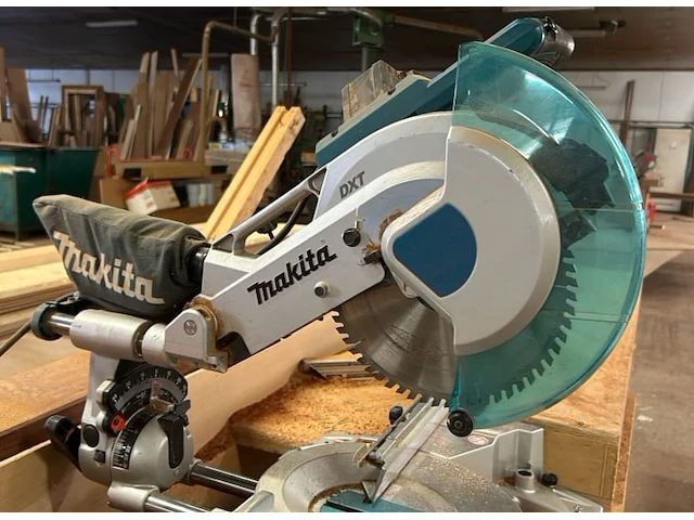 Makita ls0816 kap- en verstekzaag - afbeelding 9 van  9