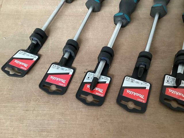Makita mixkavel schroevendraaiers diverse maten (8x) - afbeelding 3 van  3