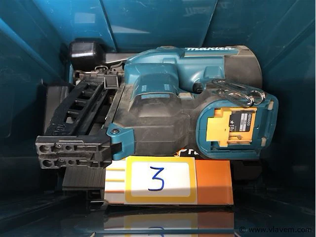 Makita nietmachine - afbeelding 2 van  4