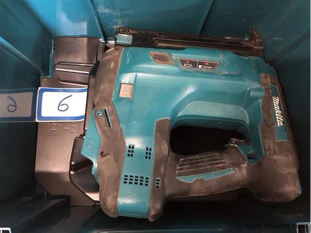 Makita nietmachine - afbeelding 2 van  4