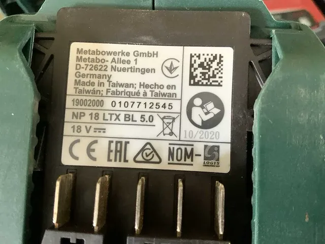 Makita np 18 ltx bl 5.0 accu klinknagelpistool - afbeelding 4 van  4