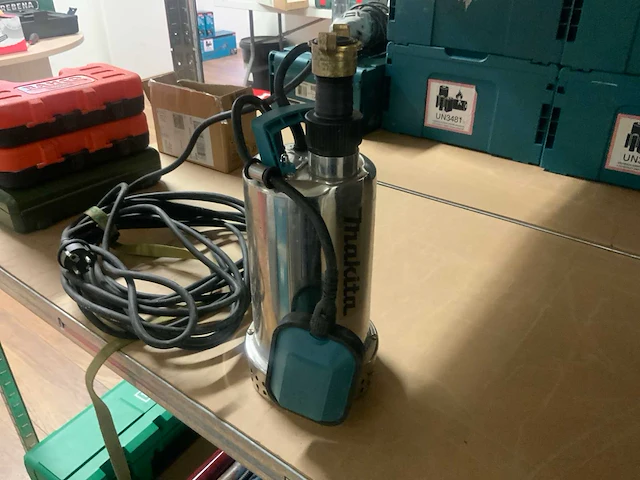 Makita pf1100 dompelpomp - afbeelding 3 van  6
