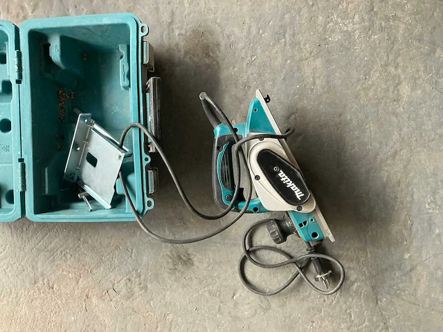 Makita schaafmachine - afbeelding 2 van  2