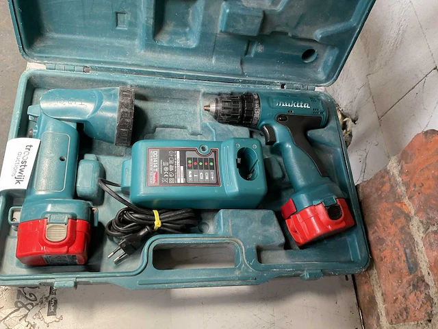 Makita schroefboormachine (2x) - afbeelding 2 van  5