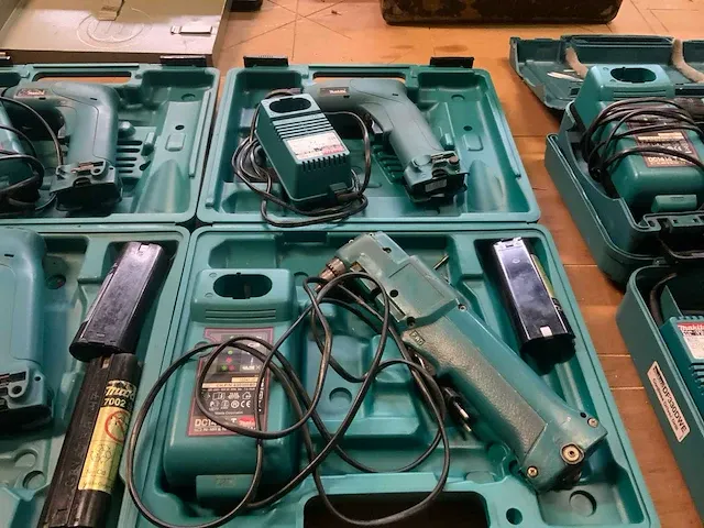 Makita schroefboormachine (7x) - afbeelding 3 van  7