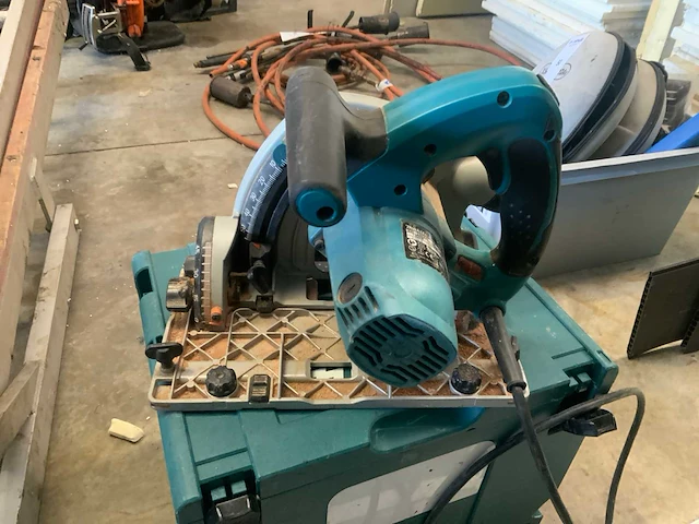 Makita sp 6000 cirkelzaagmachine - afbeelding 3 van  7