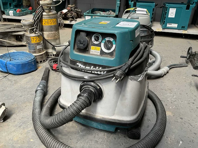 Makita vc2510l industriële stofzuiger - afbeelding 3 van  5