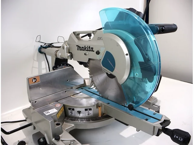 Makita verstekzaag met standaard - afbeelding 4 van  10