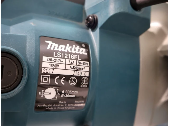 Makita verstekzaag met standaard - afbeelding 5 van  10