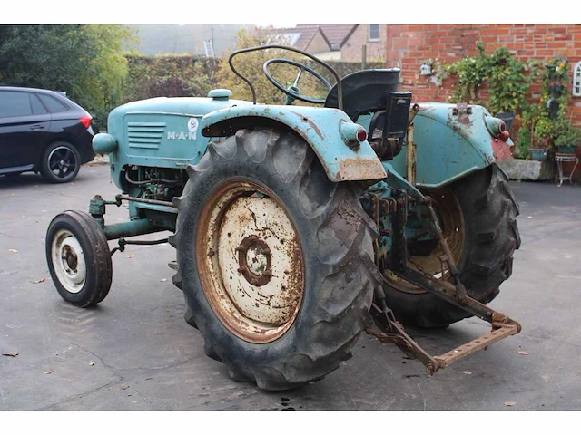 Man - 1961 - oldtimer tractor - afbeelding 15 van  21