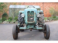 Man - 1961 - oldtimer tractor - afbeelding 20 van  21