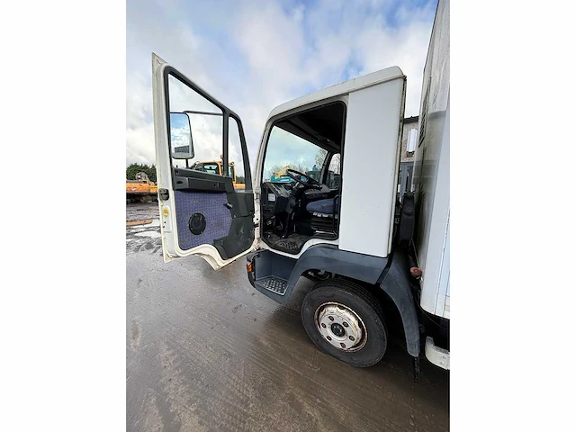 Man - 2003 - le 8.180 - vrachtwagen - afbeelding 9 van  36