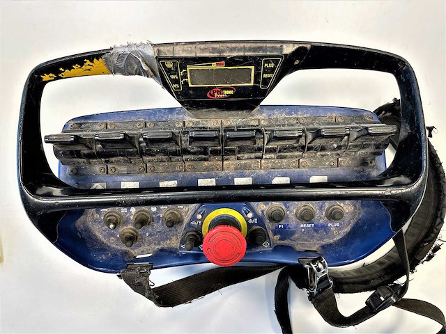 Man - tg35.360 - vrachtwagen met kraanarm - afbeelding 10 van  19