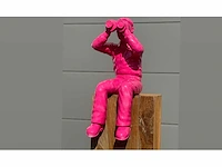 Man met verrekijker h70cm pink - afbeelding 2 van  2