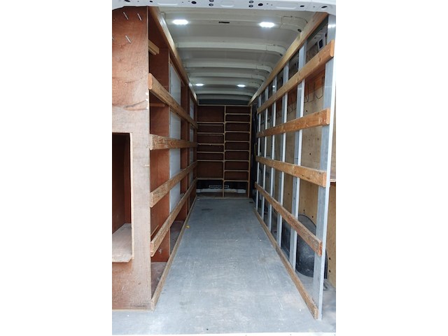 Man tge - afbeelding 7 van  23