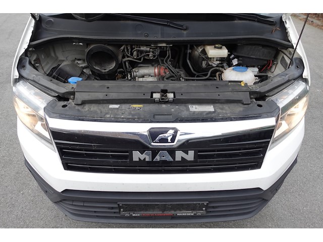 Man tge - afbeelding 11 van  23