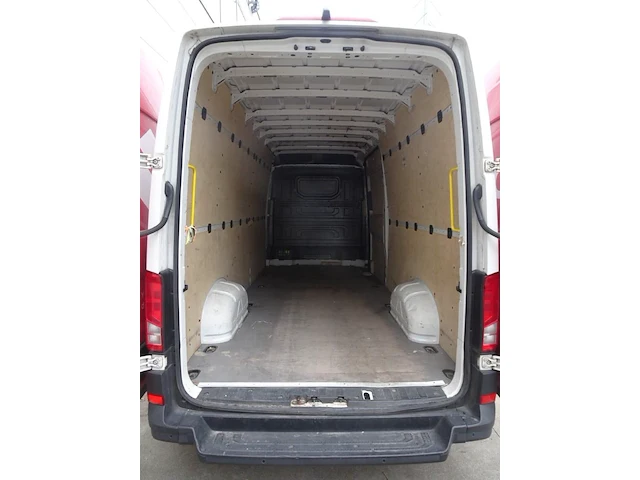 Man tge - afbeelding 4 van  15