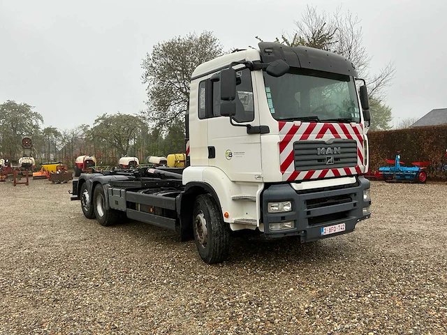 Man thg 26 350 vrachtwagen met haakarm - afbeelding 8 van  14