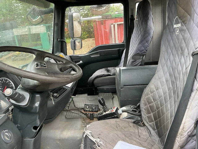 Man thg 26 350 vrachtwagen met haakarm - afbeelding 14 van  14
