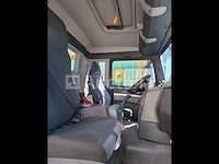 Man vrachtwagen - afbeelding 6 van  46