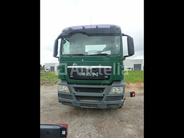 Man vrachtwagen - afbeelding 13 van  46