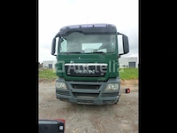 Man vrachtwagen - afbeelding 13 van  46
