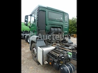 Man vrachtwagen - afbeelding 24 van  46