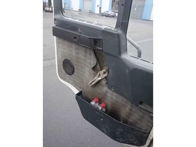 Man vrachtwagen - afbeelding 4 van  23