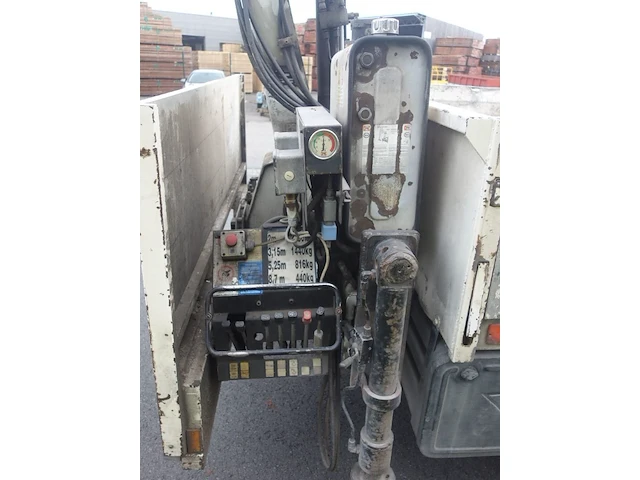 Man vrachtwagen - afbeelding 8 van  23