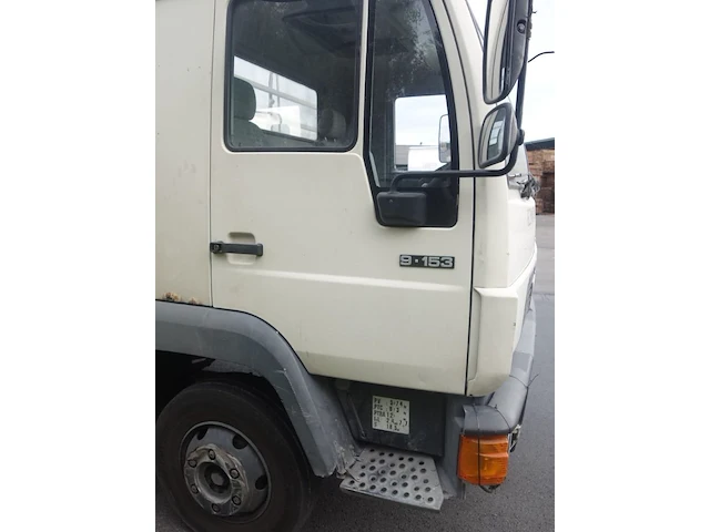 Man vrachtwagen - afbeelding 16 van  23