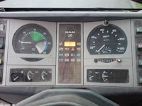 Man vrachtwagen - afbeelding 22 van  23