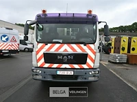 Man vuilniswagen / vrachtwagen - afbeelding 5 van  25