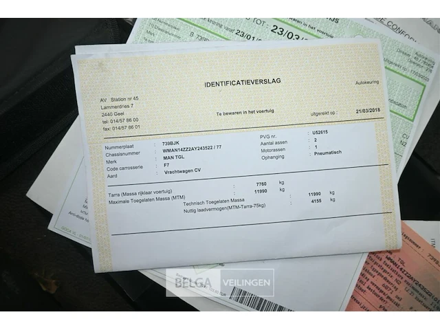 Man vuilniswagen / vrachtwagen - afbeelding 8 van  25