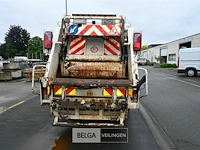 Man vuilniswagen / vrachtwagen - afbeelding 15 van  25