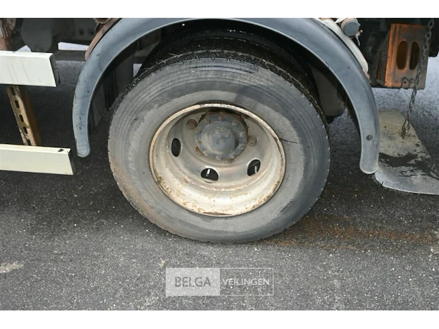 Man vuilniswagen / vrachtwagen - afbeelding 21 van  25