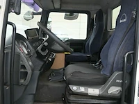 Man vuilniswagen / vrachtwagen - afbeelding 22 van  25