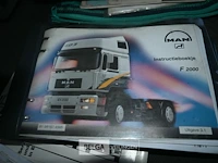 Man vuilniswagen - afbeelding 8 van  25