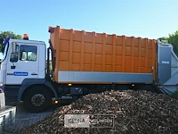 Man vuilniswagen - afbeelding 12 van  25