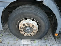 Man vuilniswagen - afbeelding 20 van  25