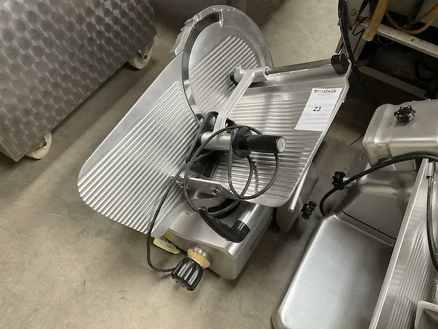 Manconi 330ik tafelsnijmachine - afbeelding 1 van  5